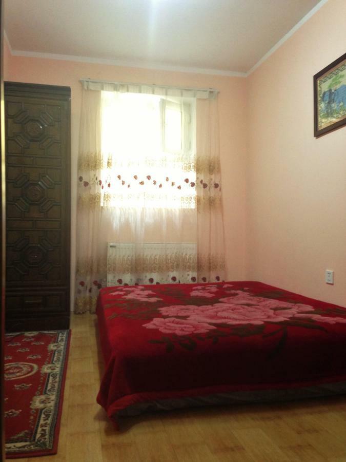 Town Yard Hostel Улан-Батор Экстерьер фото