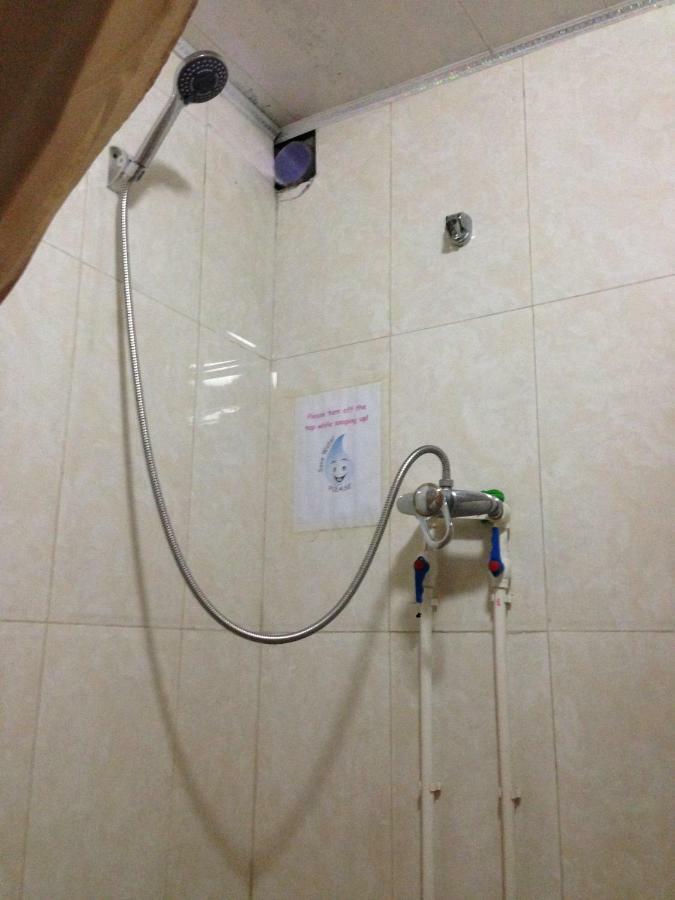 Town Yard Hostel Улан-Батор Экстерьер фото